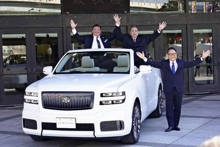 Toyota Chairman, 12 Other Japanese Business Leaders Banned From Entering Russia, Japan Protest