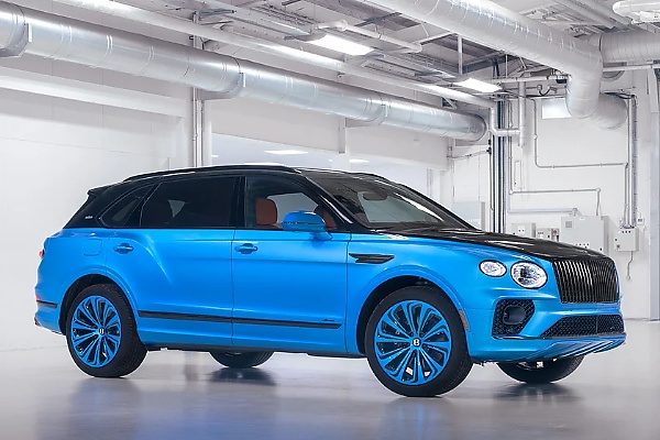 Mulliner Creates The First-ever Two-Tone Bentley Bentayga EWB For A Wealthy Couple - autojosh
