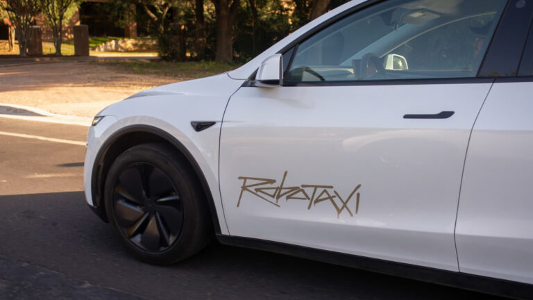 Tesla stock pops 8% as Musk touts ‘successful’ robotaxi Austin launch