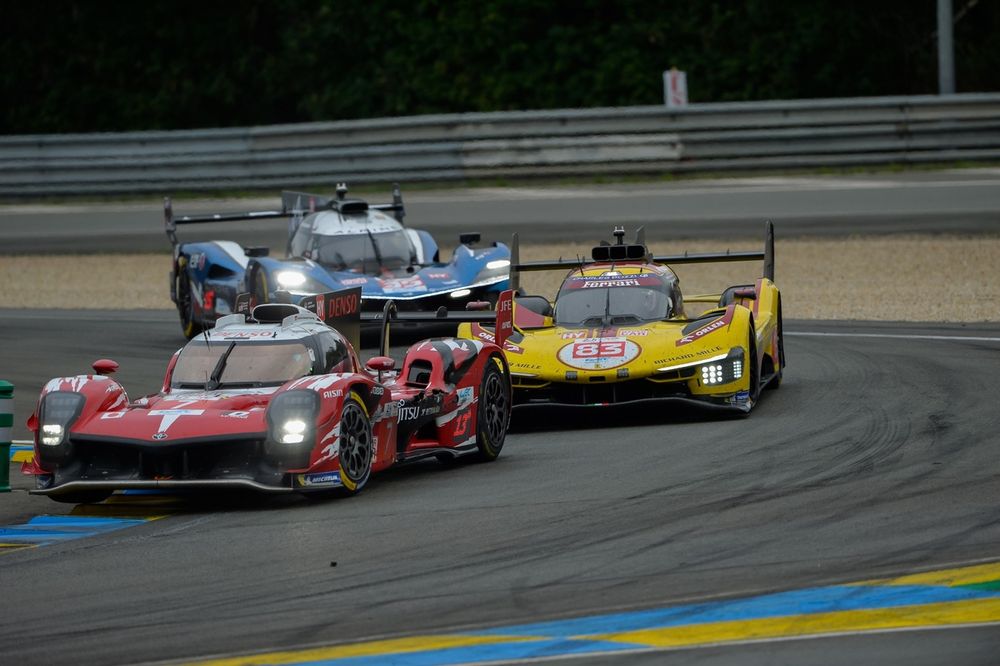 #7 Toyota Gazoo Racing Toyota GR010 - Hybrid: Mike Conway, Kamui Kobayashi, Nyck De Vries, #83 AF Corse Ferrari 499P: Robert Kubica, Yifei Ye, Philip Hanson