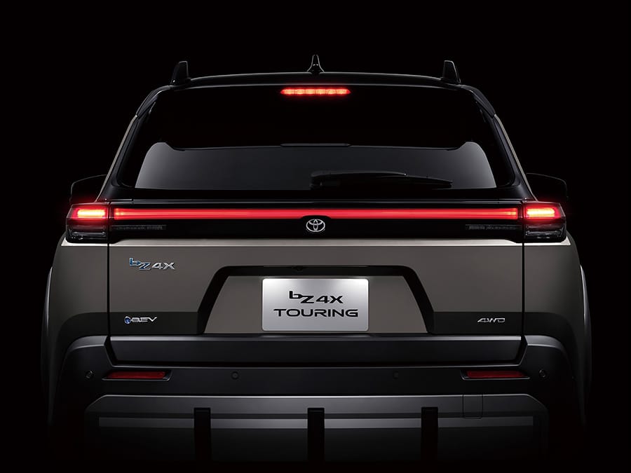 bZ4X Touring Z (4WD)