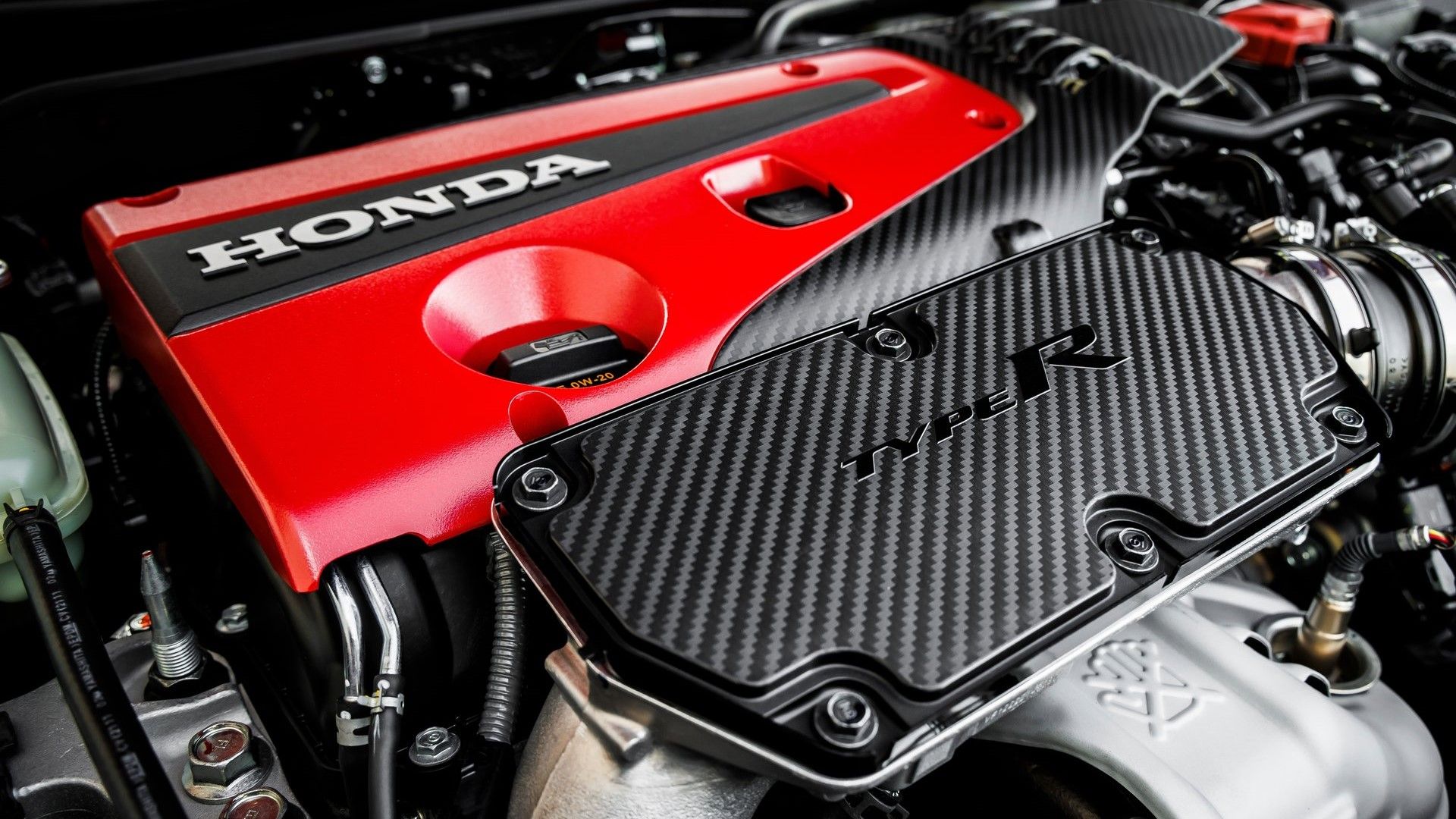 Engine bay of the 2023 Honda Civic Type R